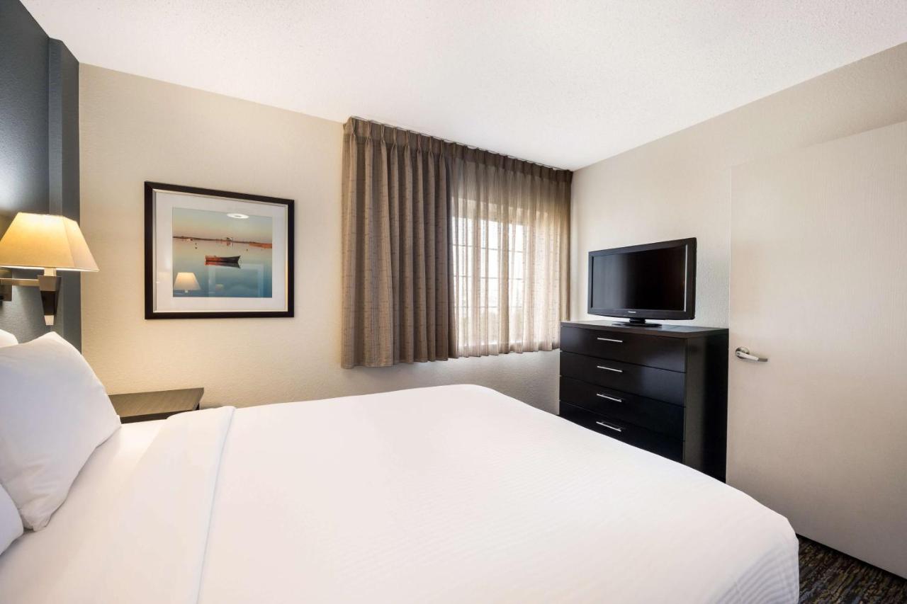 Sonesta Simply Suites Chicago Naperville Warrenville Exterior foto