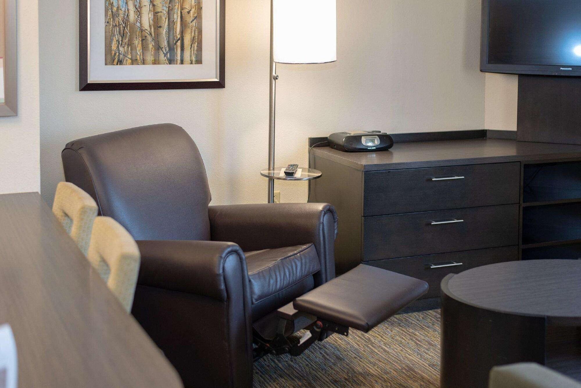 Sonesta Simply Suites Chicago Naperville Warrenville Exterior foto